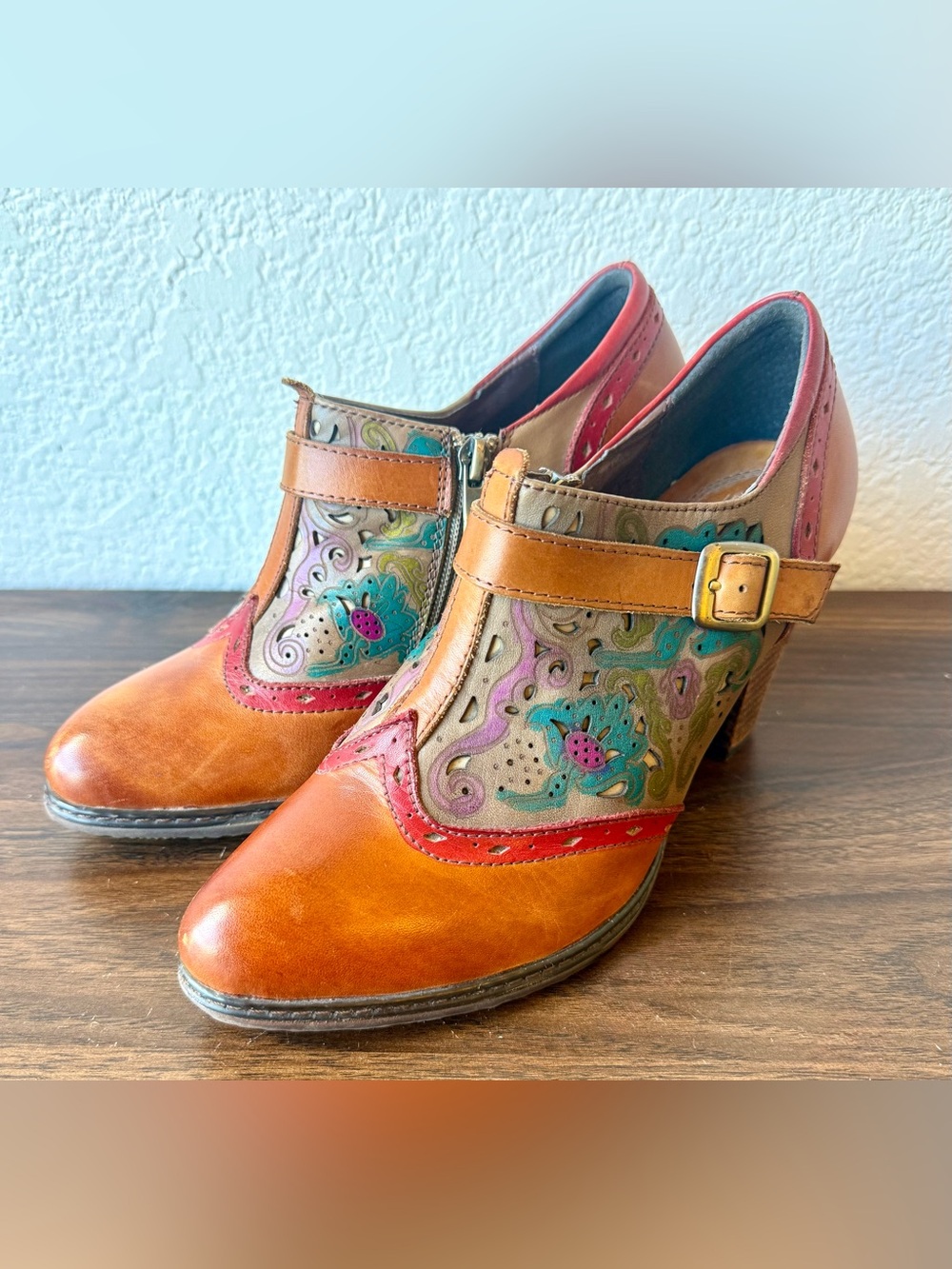 L'ATISTE Tan and Red Leather Heeled Mary Jane Teal Accents Floral Handpainted